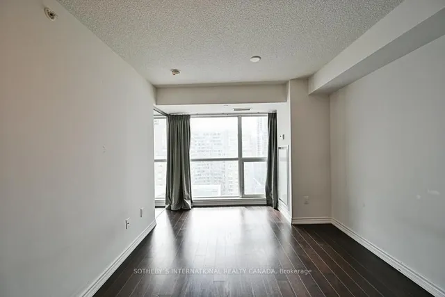Additional image 43 of 386 Yonge St Unit 1021