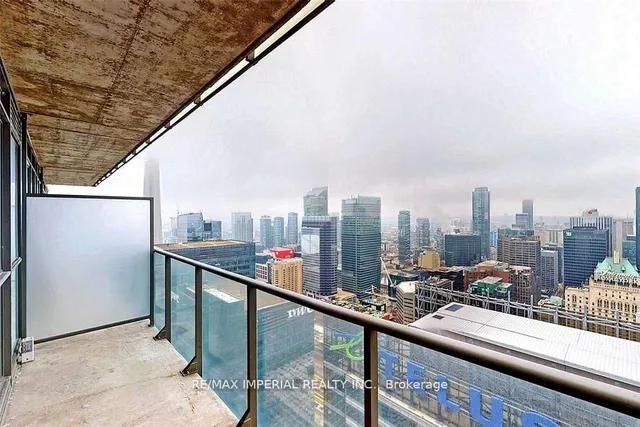 Additional image 5 of 65 Bremner Blvd Unit 4907