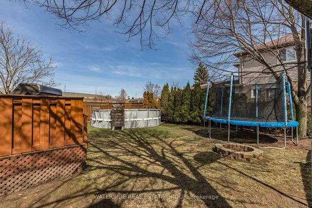 Additional image 43 of 3261 Woodcroft Cres