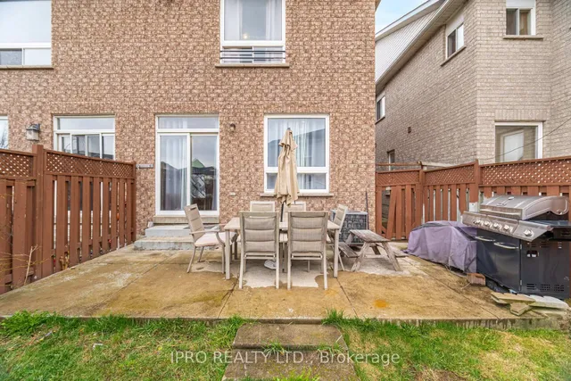 Additional image 46 of 803 Khan Cres