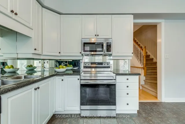 Additional image 17 of 17 James Stock Path