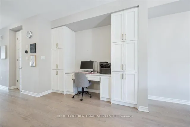 Additional image 20 of 3043 John McKay Blvd