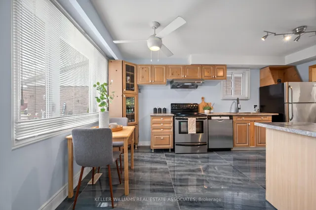 Additional image 3 of 120 Royal Palm Dr