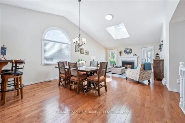 Additional image 7 of 5 Quinte Cres