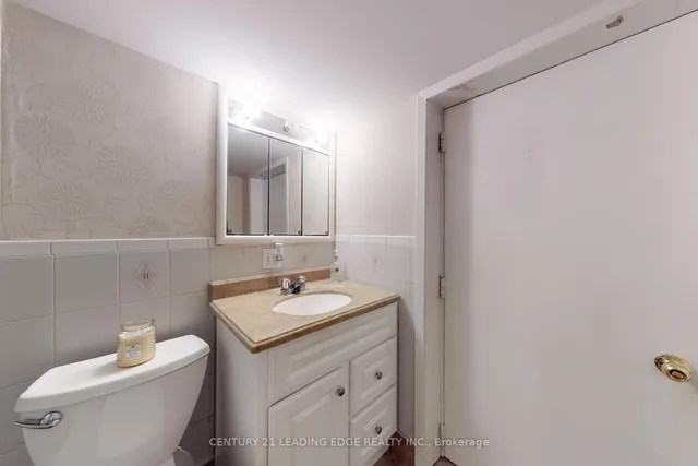 Additional image 40 of 34 CHISHOLM Ave