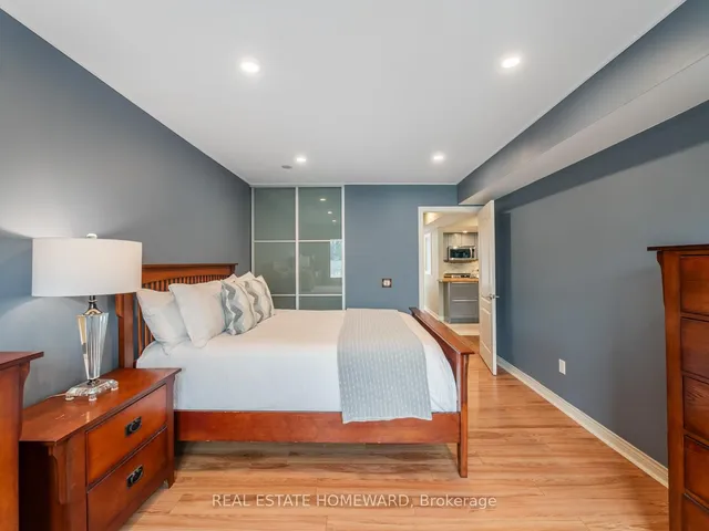 Additional image 11 of 1941 Queen St Unit 301