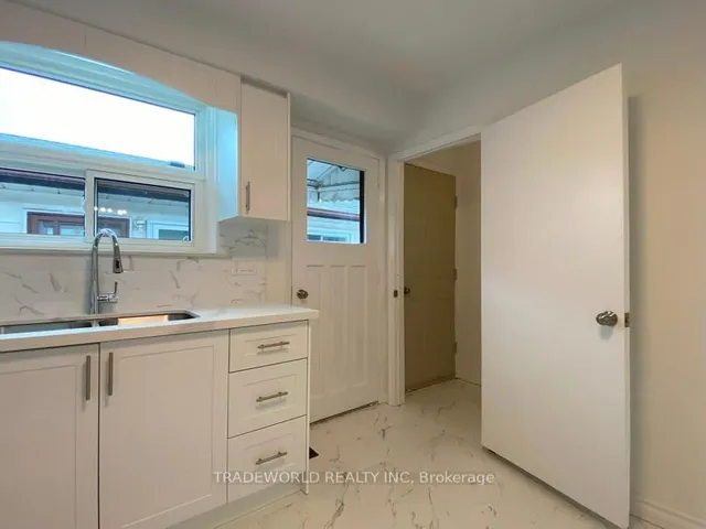 Additional image 9 of 90 Petworth Cres