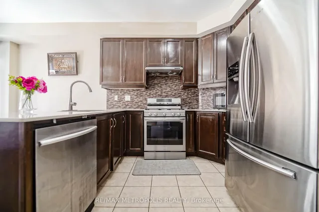 Additional image 18 of 55 Pennycross Cres