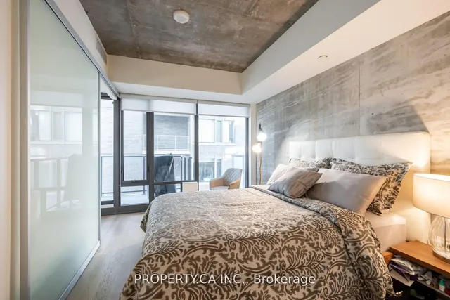 Additional image 25 of 111 Bathurst St Unit 1012