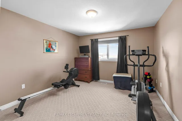 Additional image 23 of 28 Edgecroft Cres