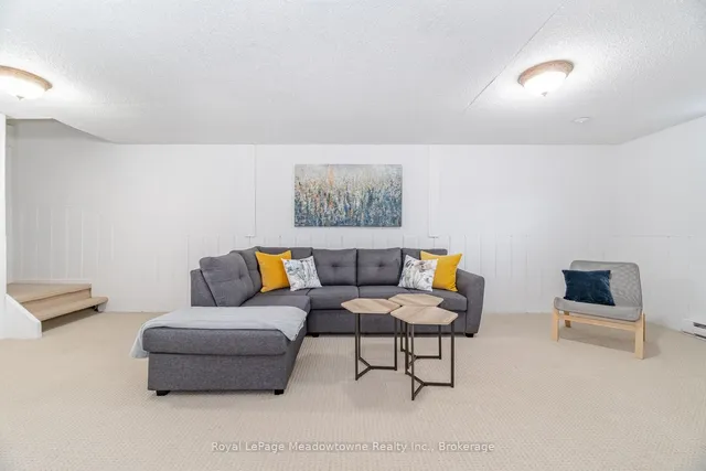 Additional image 35 of 204 Bousfield Cres