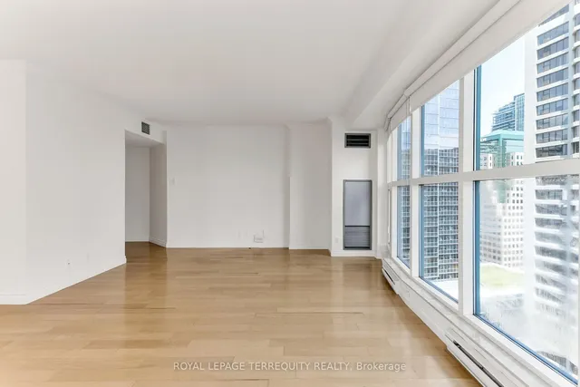Additional image 12 of 77 Harbour Sq Unit 2707