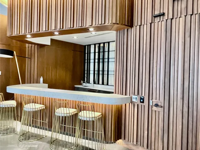 Additional image 38 of 125 Redpath Ave Unit 405