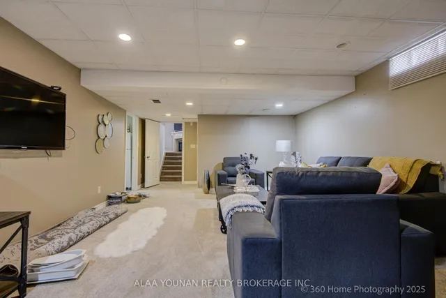 Additional image 26 of 84 Hillgarden Dr