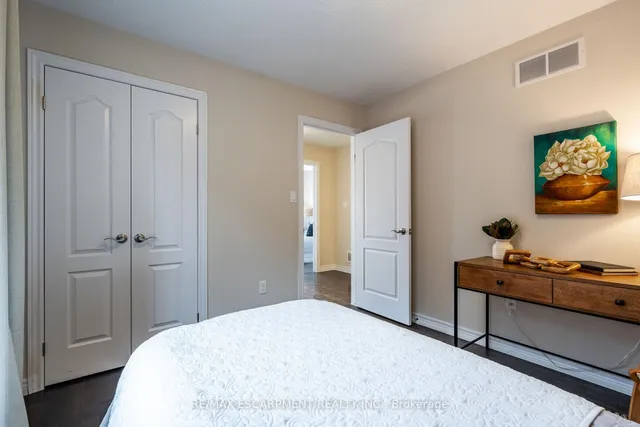 Additional image 33 of 86 SUMMERBERRY Way