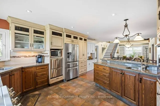 Additional image 11 of 407 Third Rd