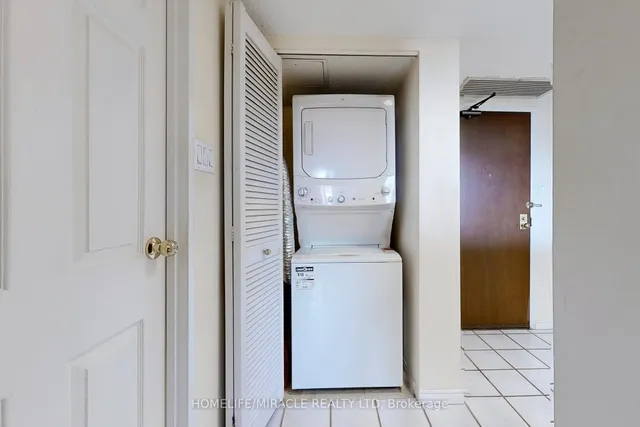 Additional image 20 of 160 Alton Towers Circ Unit 209