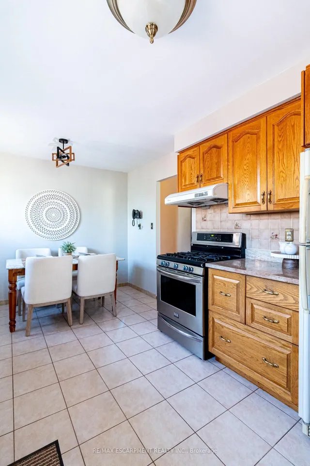 Additional image 18 of 16 Billington Cres