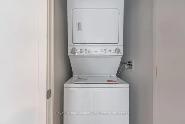 Additional image 26 of 158 Front St Unit 706