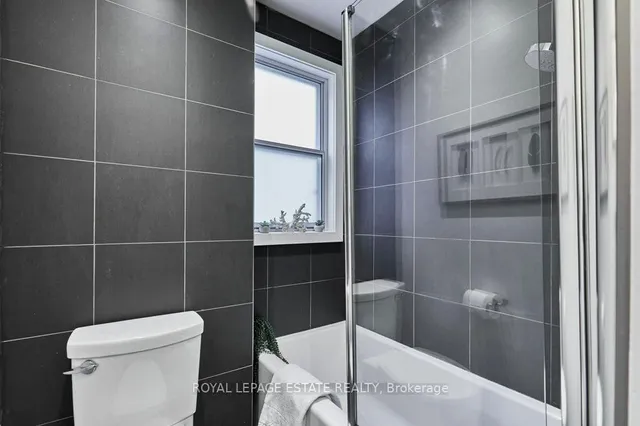 Additional image 28 of 16 Firstbrooke Rd