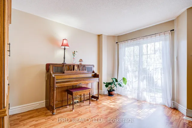 Additional image 18 of 5625 Whistler Cres