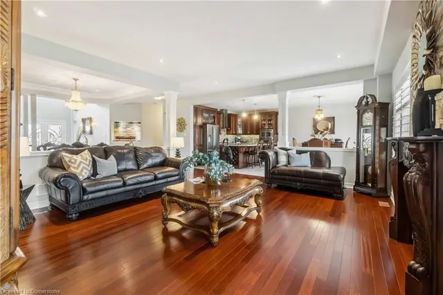 Additional image 24 of 100 Kingsview Dr