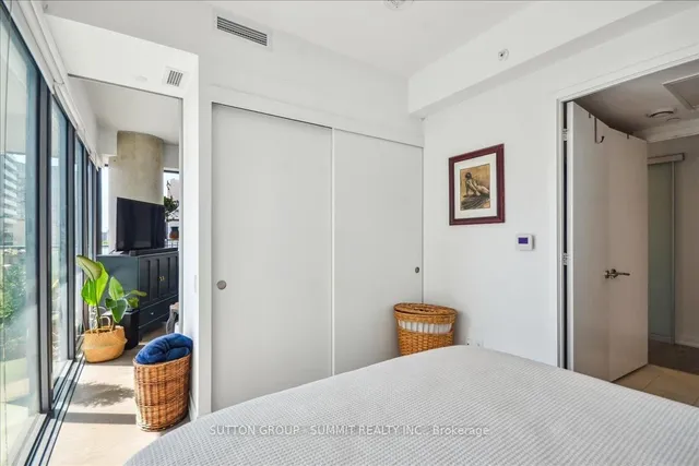 Additional image 42 of 161 Roehampton Ave Unit 1010