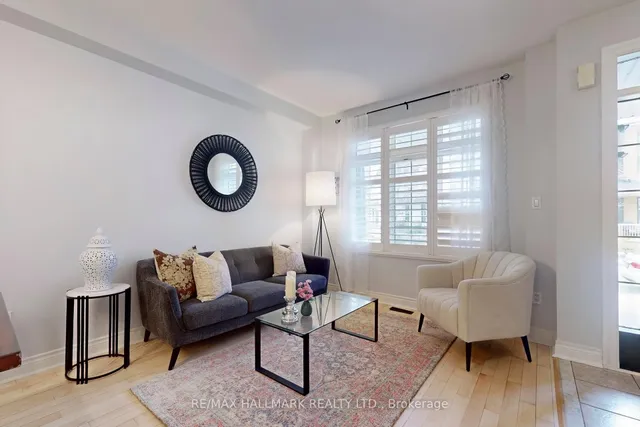 Additional image 3 of 99 Crossovers St