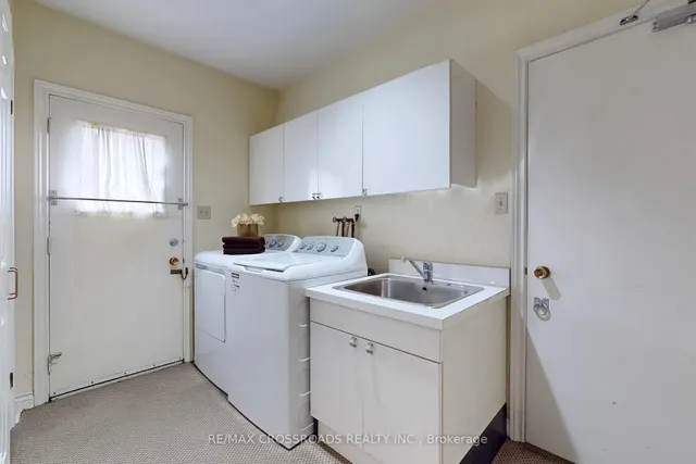 Additional image 21 of 8 Orchid Crt