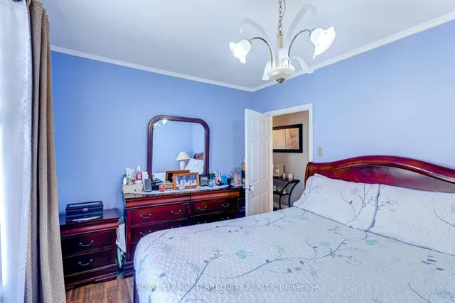 Additional image 9 of 532 Silverthorn Ave