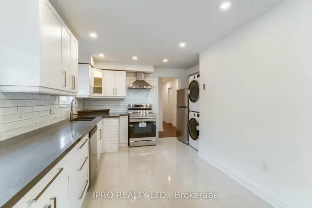 Additional image 16 of 717 Green Meadow Cres