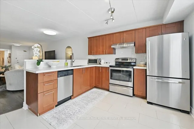 Additional image 11 of 1421 Walker's Line Unit 211