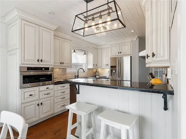 Additional image 18 of 173 Napoli Crt