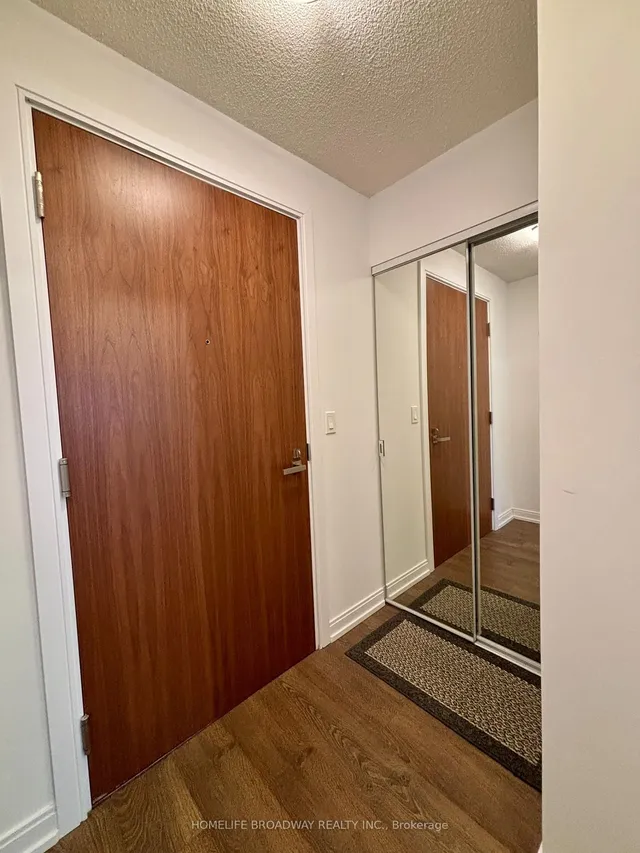 Additional image 4 of 275 Village Green Sq Unit 2718