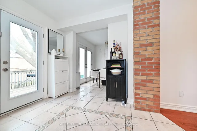 Additional image 11 of 555 Royal York Rd