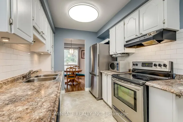 Additional image 9 of 1548 Newlands Cres Unit 14