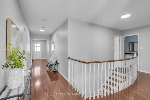 Additional image 25 of 1036 Hemstreet Cres