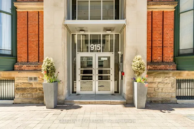 Additional image 4 of 915 King St Unit 208