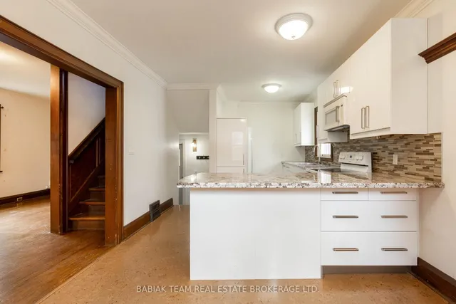 Additional image 8 of 1372 Islington Ave