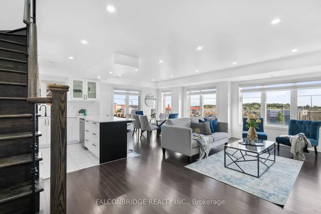 Additional image 4 of 200 Veterans Dr Unit 2