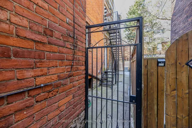 Additional image 11 of 236 Dovercourt Rd