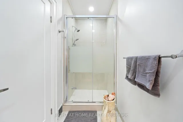 Additional image 26 of 403 Hess St