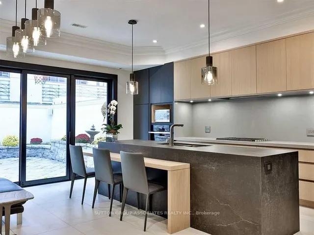 Additional image 8 of 31 Webster Ave