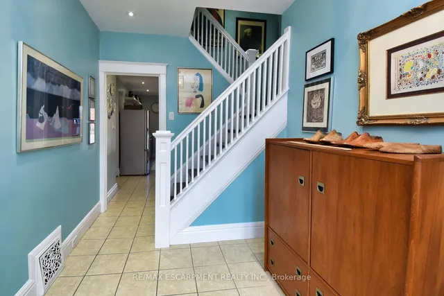 Additional image 8 of 45 Maplewood Ave