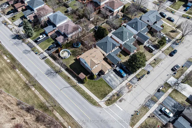 Additional image 47 of 3261 Woodcroft Cres