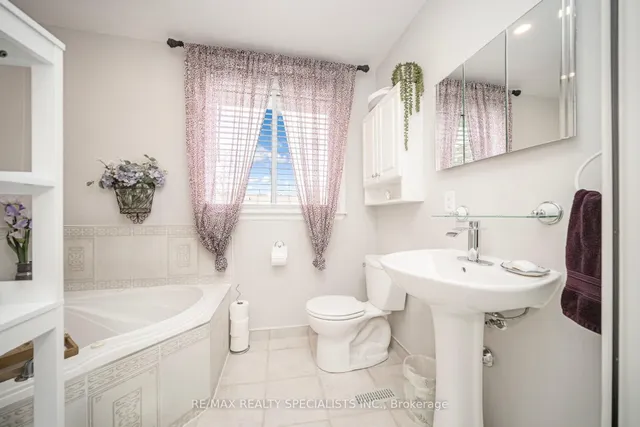 Additional image 26 of 72 Carisbrooke Crt