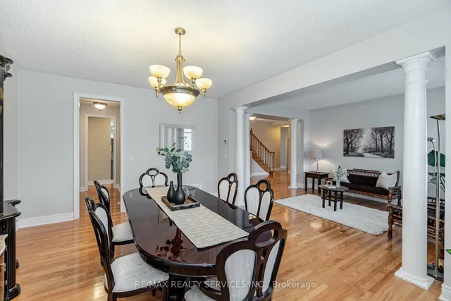 Additional image 7 of 32 Radial St