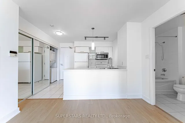 Additional image 4 of 38 Grenville St Unit 2701