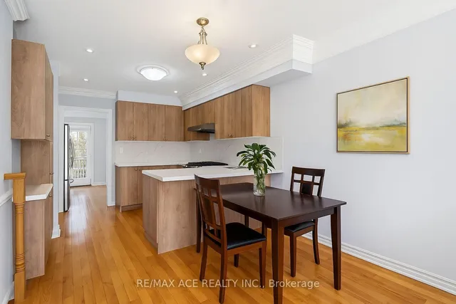 Additional image 6 of 5 Rodeo Crt