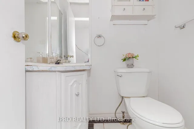 Additional image 14 of 7406 Darcel Ave Unit Unit 1